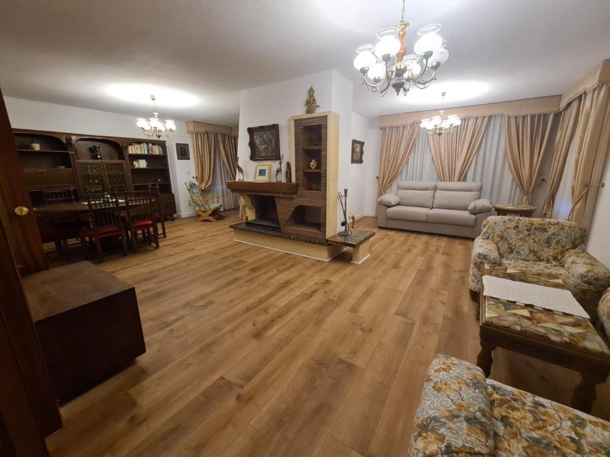 Villa De La Acacia Gojar Luaran gambar